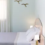 999 Luxury Hotel