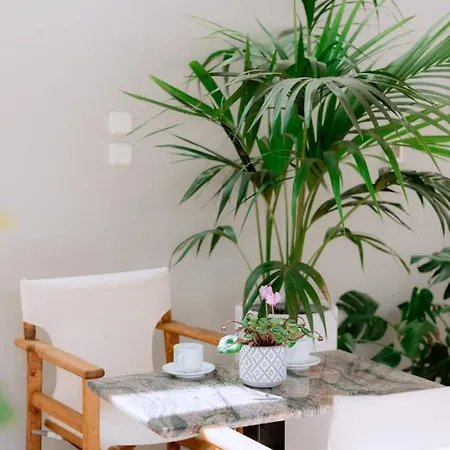 999 Luxury 3* Nafplio