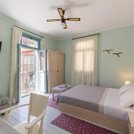 999 Luxury 3* Nafplio