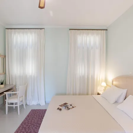 999 Luxury Szálloda 3*