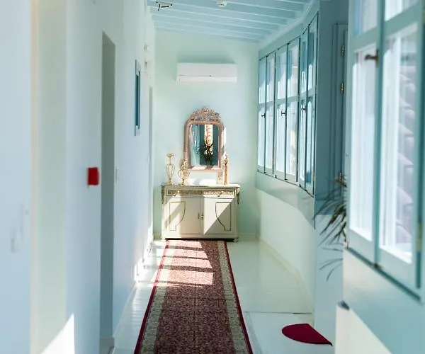 999 Luxury 3* Nafplio