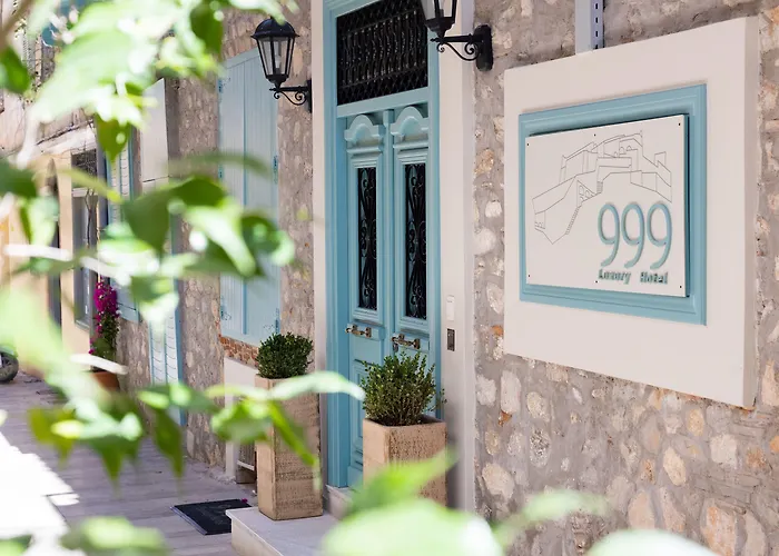 999 Luxury 3* Návplio