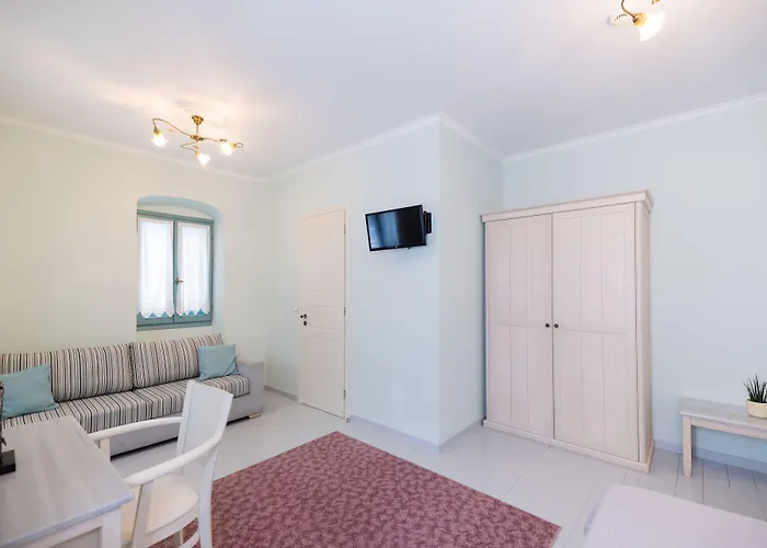 999 Luxury 3* Návplio